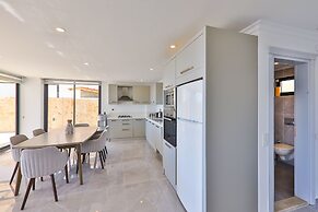 Villa Kajaim Sleeps 8 With Pool