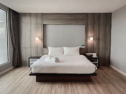 The One Hotel