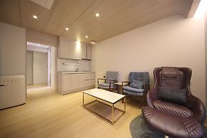 H Avenue Hotel
