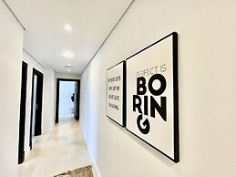 Stunning 3B Spacious Marina View With Balcony