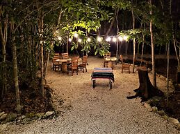 Aldea Maya-Ha Cabañas con cenotes