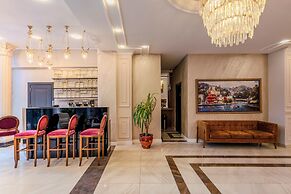 Porta Romanos Hotel