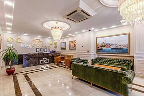 Porta Romanos Hotel