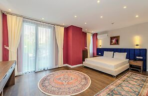 Porta Romanos Hotel