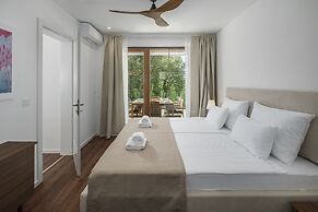 Luxury Beach Villas Porto Bus