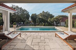 Luxury Beach Villas Porto Bus