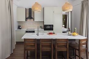 Luxury Beach Villas Porto Bus