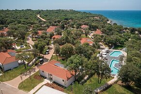Luxury Beach Villas Porto Bus