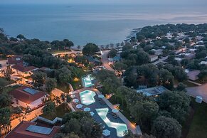 Luxury Beach Villas Porto Bus