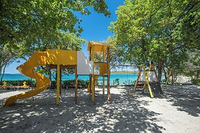 Luxury Beach Villas Porto Bus