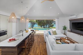 Luxury Beach Villas Porto Bus