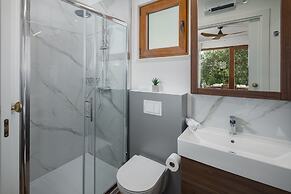 Luxury Beach Villas Porto Bus