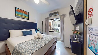 Hotel Tau Art Residence