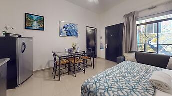 Hotel Tau Art Residence