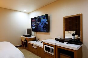 White Tourist Hotel