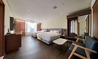 Gwangju H1 Hotel