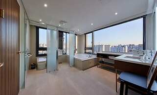 Gwangju H1 Hotel