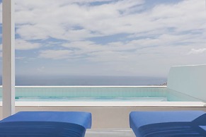 Cresanto Luxury Suites