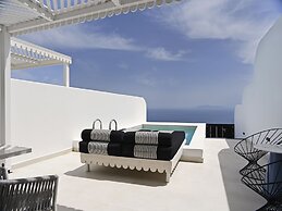 Cresanto Luxury Suites