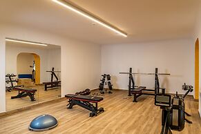 Cresanto Luxury Suites