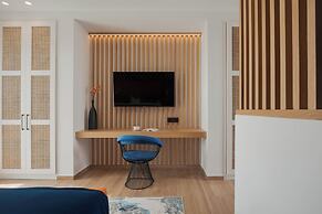 Cresanto Luxury Suites