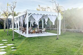 Cresanto Luxury Suites