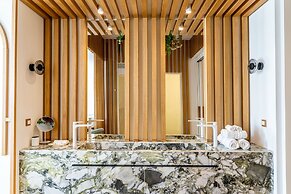 Cresanto Luxury Suites