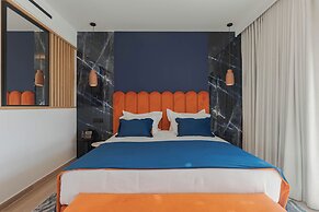 Cresanto Luxury Suites