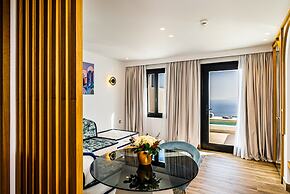 Cresanto Luxury Suites