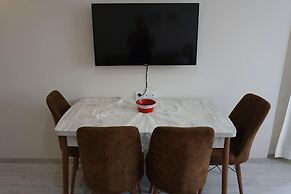 Lovely 2 Rooms Apartment With Pool and Air Con