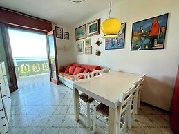 Sea View Apartment With Shared Pool