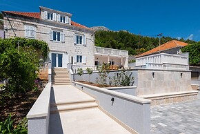 Holiday Villa Sasha