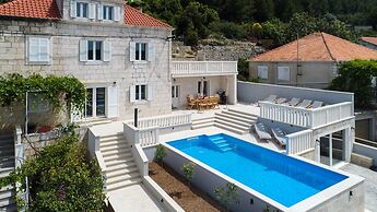 Holiday Villa Sasha
