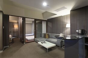 The Galerie Hotel