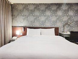 The Galerie Hotel