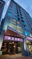 The Galerie Hotel
