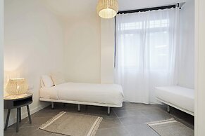 Color Apartments by Olala Homes