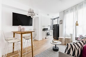 Color Apartments by Olala Homes