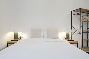 Color Apartments by Olala Homes