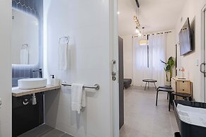 Color Apartments by Olala Homes