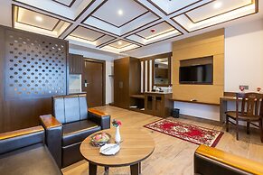 Mourya Hotel