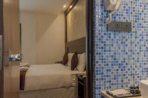 Mourya Hotel