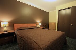 Bowmont Motel