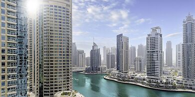LUX Contemporary Suite Marina View 6