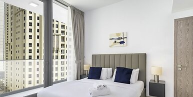 LUX Contemporary Suite Marina View 6