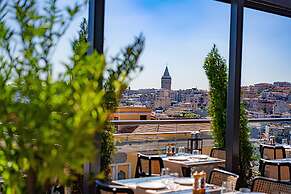 Fragments Hotel