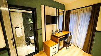 Fragments Hotel