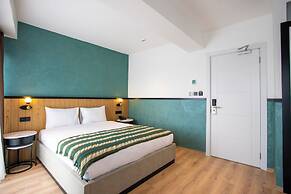 Fragments Hotel