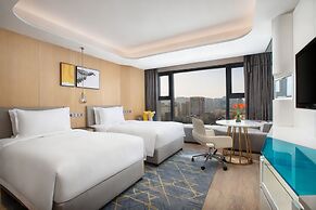 voco Xi'an Etdz by IHG