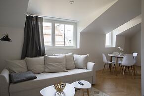 Charming Modern Penthouse in Ullanlinna